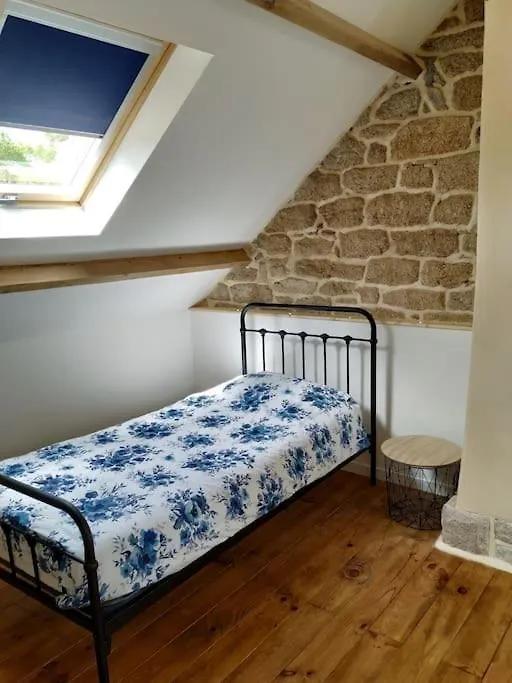 Bonne Chere, Family Friendly Cottage With Pool Lps Malguenac France