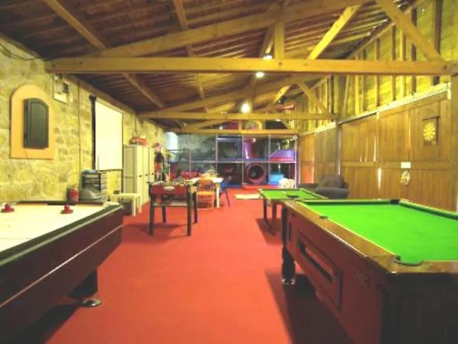 Bonne Chere, Family Friendly Cottage With Pool Lps Malguenac Holiday home