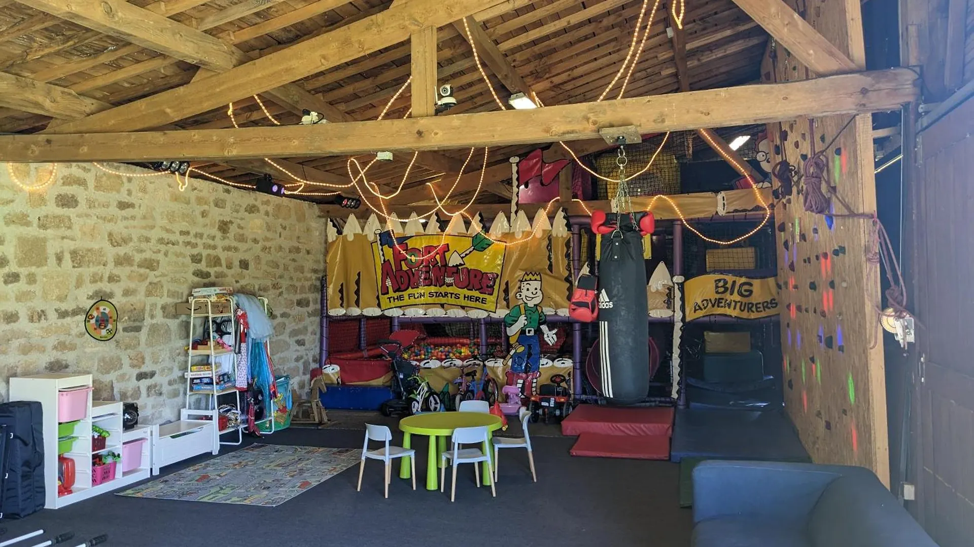 Holiday home Bonne Chere, Family Friendly Cottage With Pool Lps Malguenac